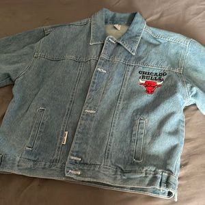 Vintage Chicago bulls denim jacket
